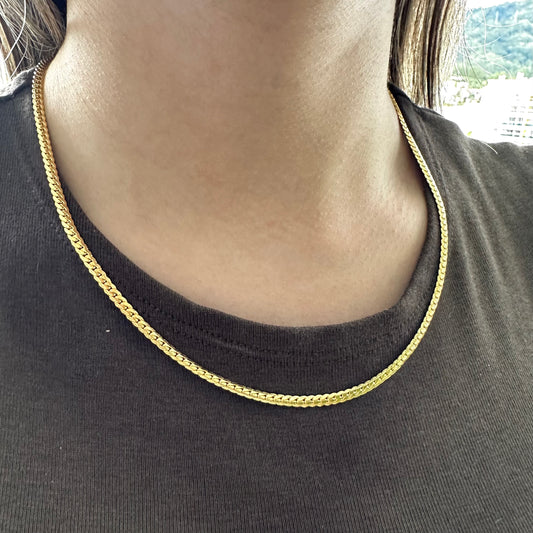 Cadena Grabada Mujer