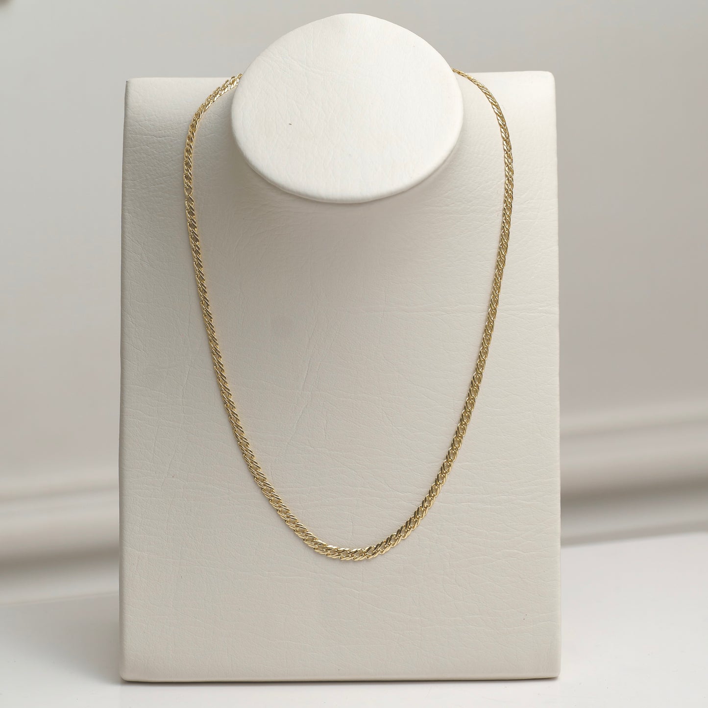 Cadena Entrelazada Mujer